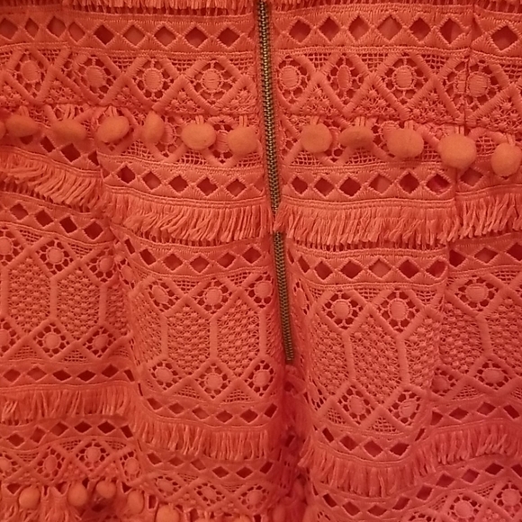 💕SAYLOR💕 Edith Lace Crochet PlaySuit Romper Coral Small S NWT - Picture 12 of 15